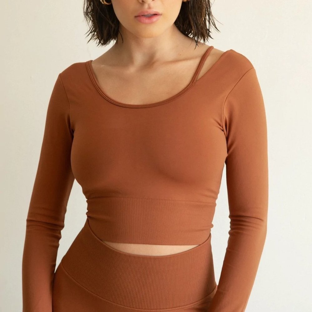 Aleur Active Set | Medium - Picture 2 of 14